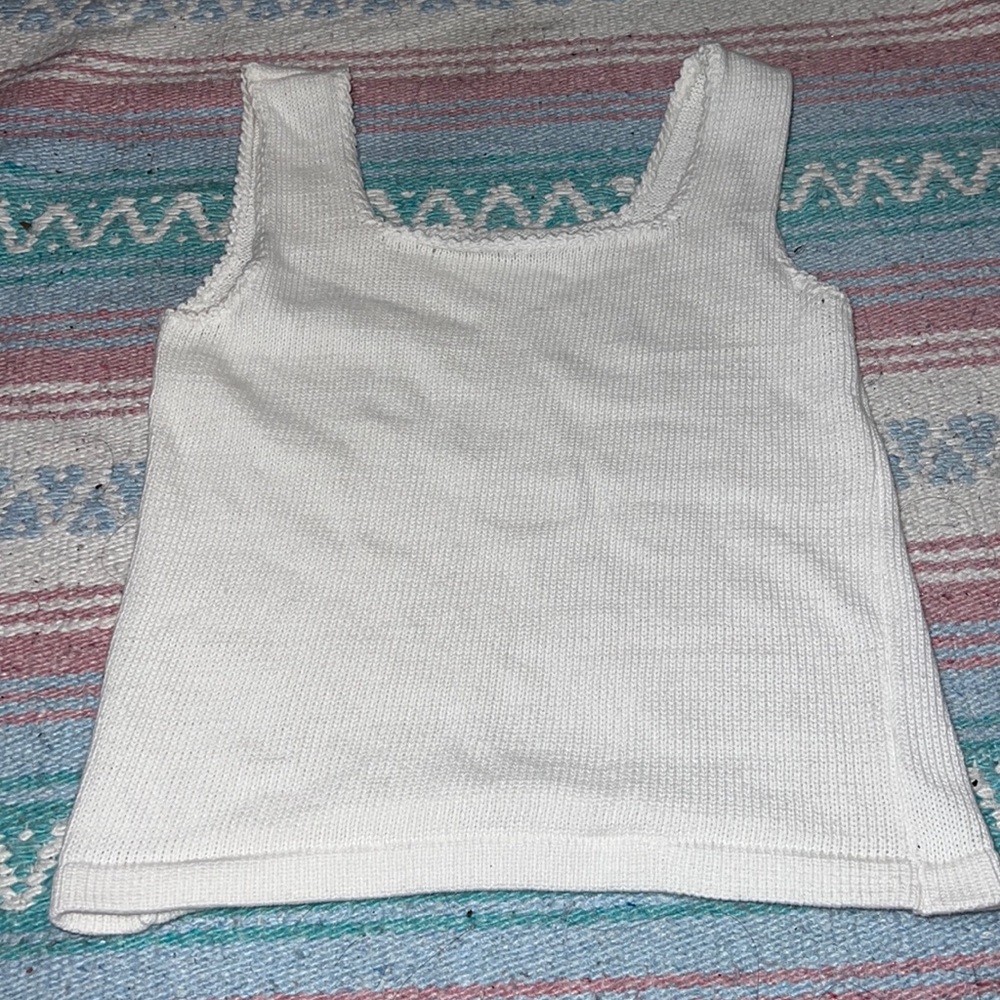 White knit tank top